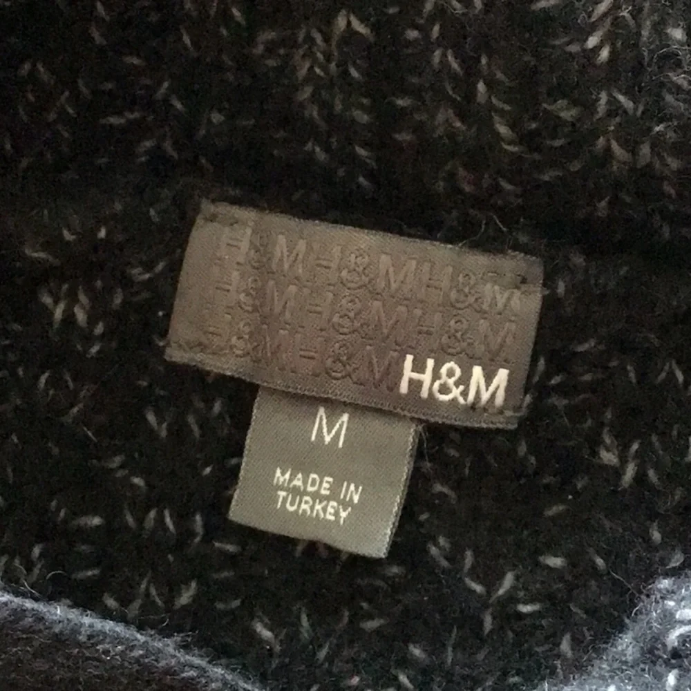 H&M black lambs wool blend button collar turtleneck long sleeve knit sweater M - Picture 5 of 13